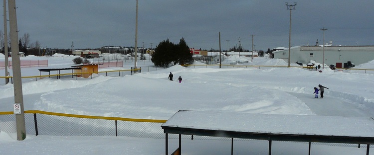 I.F. skating oval to open for holidays