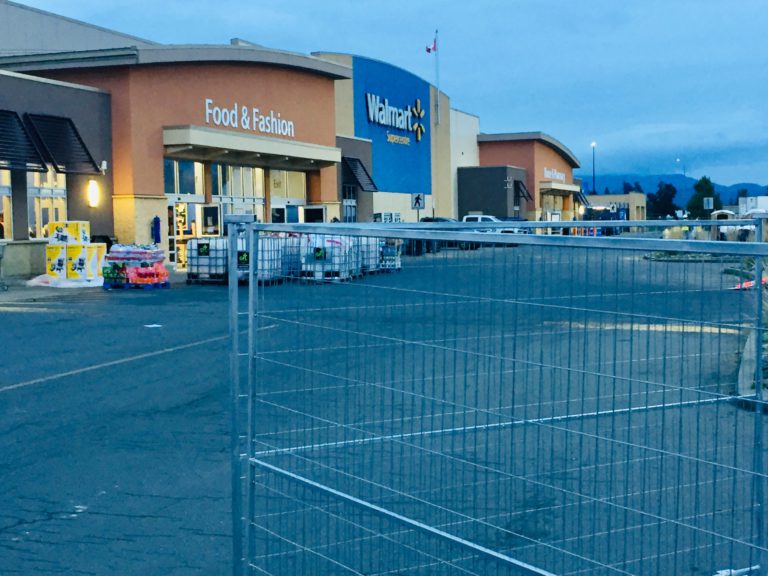 ‘No specific date’ for Campbell River Walmart reopening